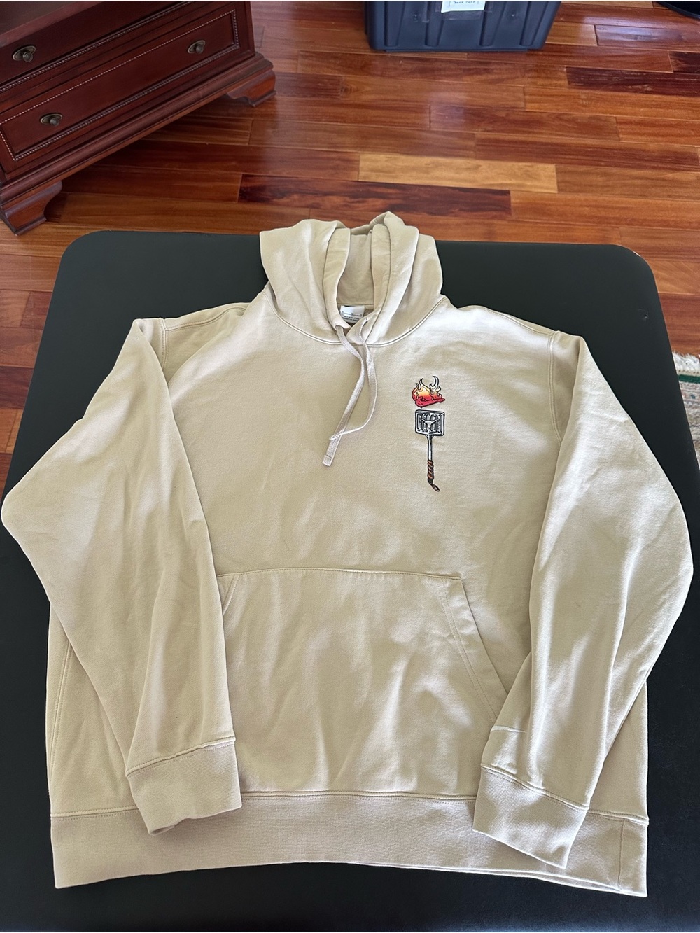 Nike Texas Longhorns Beige Men's Hoodie with Embroidered Torch Graphic XL